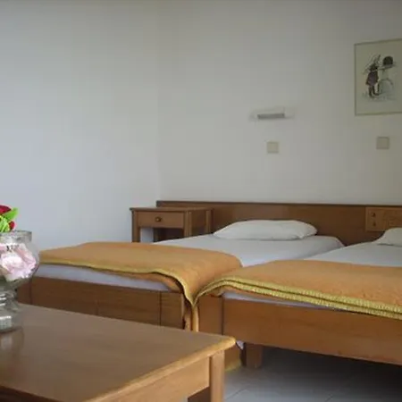 Margaret Hotel